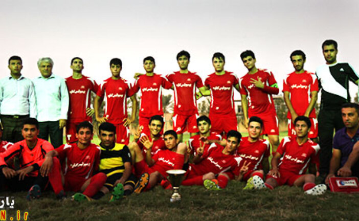 در فوتبال جوانان گناوه،پرسپولیس با قهرمانی به خانه رفت+تصویر