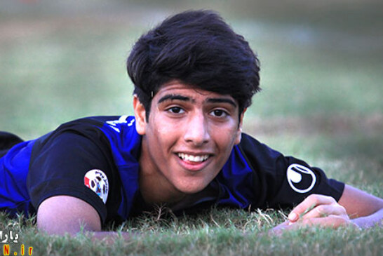 مهدی زنده بودی بهترین بازیکن لیگ برتر نوجوانان استان شد