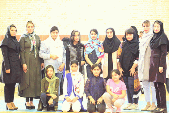 استخر راه افتاد مسابقات شنای بانوان گناوه انجام شد