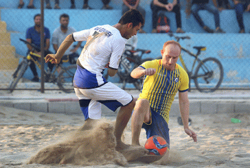 موج در بوشهر تلافی کرد شهرداری دشتی امتیاز جارو می‌کند