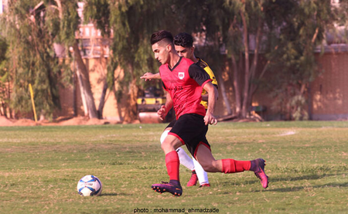 در جدول رده‌بندی جوانان صدر دست به دست می‌شود