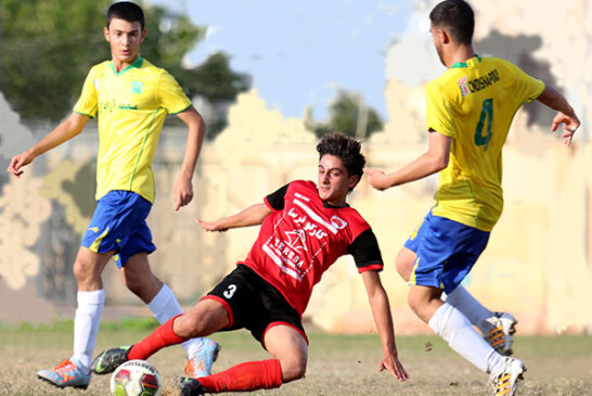 شاهین شهرداری درگیر بیرون زمین، فولاد، آبدیده در درون زمین