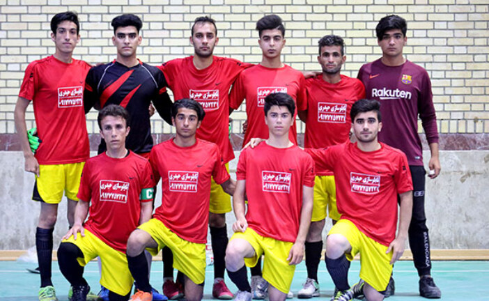 پدیده ظهور کرد/ جزیره غرق شد/ پرسپولیس به دور دوم رسید