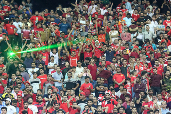 گناوه‌ای‌ها در ورزشگاه فولاد