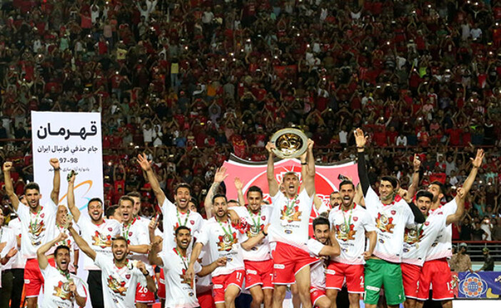 در شبی که هیچ چیز سر جایش نبود پرسپولیس سر جایش ایستاد