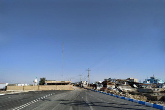 ساختمان امداد و نجات هلال احمر راه را بر راه بسته است