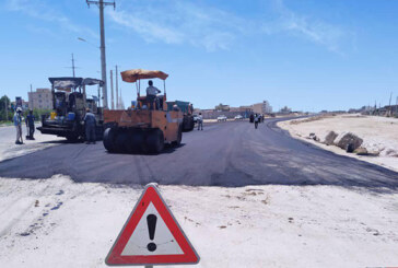 خیابانی که همدلی مردم گناوه را به دنبال داشت آسفالت آن آغاز شد