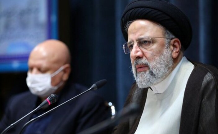 چرا دولت تلاش کرد کمک‌های مردمی به زلزله‌زدگان و … را در اختیار خود بگیرد؟ /گرداب چرایی «عادی انگاری بحران ها» در دولت سیزدهم