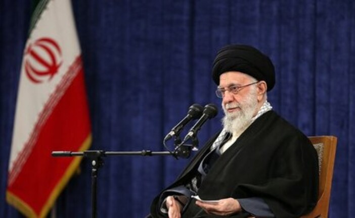 ویژگی ممتاز شعر فارسی تولید سرمایه‌های معرفتی و معنوی است