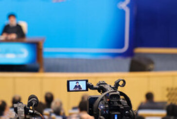 چرخش اولویت ها در ۳ نشست خبری رئیسی؛ از تکرار وعده های جذاب تا اصرار بر آمارهای اشتباه