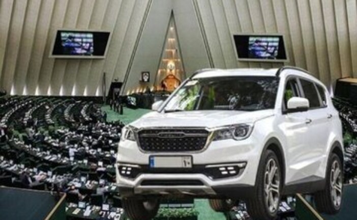 افشای اطلاعات جدید از «نفر سوم» در پرونده خودروهای شاسی بلند /چطور ۲ دختر چوپان قرارداد ۳۰۰ خودرو را امضا کرده اند؟