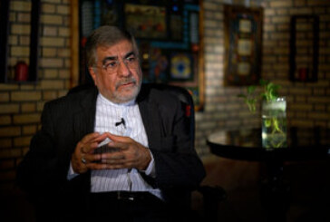 علی جنتی: شورای نگهبان قاعدتا باید رد صلاحیتم کند /پدرم در سلامت کامل است/ به دوره اشکنه برگشته‌اند و می‌گویند گرانی را تحمل کنید!