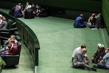 شفافیتِ نصفه و نیمه در مجلس /مقصران شکست طرح شفافیت چه کسانی هستند؟