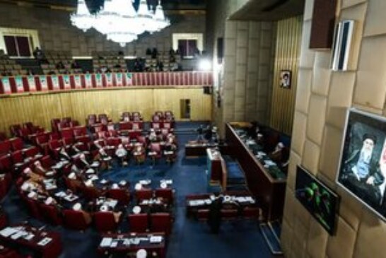 رقیبِ رئیسی تنها ماند، جامعه مدرسین سکوت کرد /۷۱ «کاندیدایِ مشترک» جامعتین در انتخابات‌خبرگان /۳۹ کاندیدا مستقل آمدند+جدول