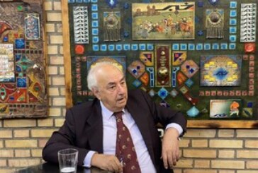 فریدون مجلسی: اصولگرایان تندرو حملات به ظریف را مدیریت می کنند/ تندروها به راه حل های نظامی در روابط خارجی می اندیشند