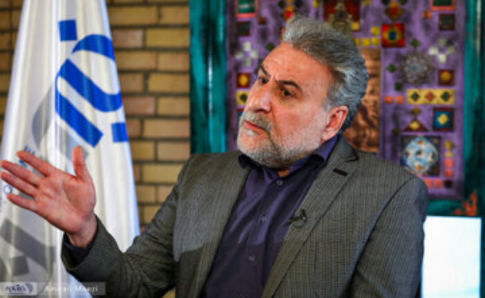 فلاحت پیشه: ترامپ با روسیه و چین می سازد تا ایران را وجه المصالحه قرار دهند /در انتخابات ۱۴۰۴ شاهد جنگ زرگری خواهیم بود