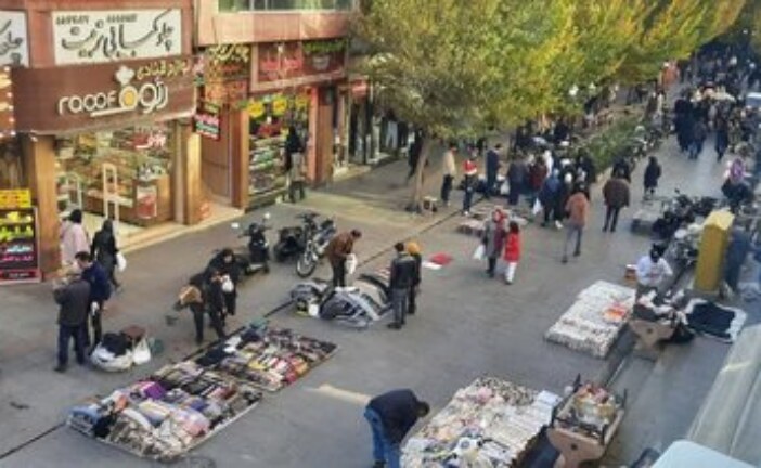 نوروز ۱۴۰۳ زیر فشار کمرشکن گرانی /فقط رأی می‌خواهند،بعد یادشان می‌رود /هم خسته‌ایم، هم بریده‌ایم/فریادها به گوش دولت می‌رسد؟