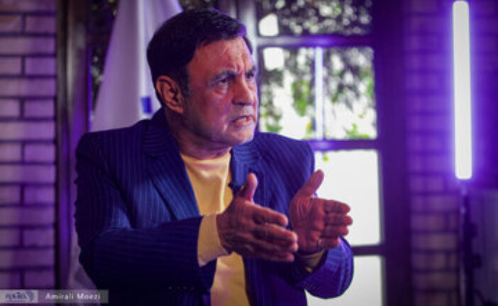 رمزگشایی ایمانی از «حمایت و موضع گیری واحد» چپ و راست سیاست در ماجرای حمله سپاه به اسرائیل