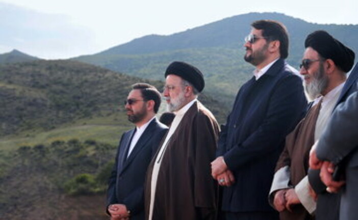 سانحه برای بالگرد رئیسی در «دیزمار» /بالگرد رئیسی پیدا شد /شبکه خبر: شواهدی از زنده بودن افراد مشاهده نمی شود /این خبر به‌روز می‌شود