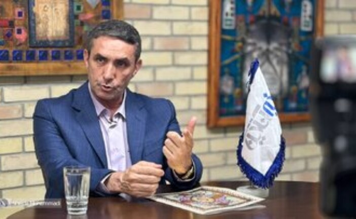 آقازاده: در روستاها پول توزیع می‌کنند /از ستاد قالیباف با عِده و عُده به پزشکیان پیوستند /امضای ظریف پای قرارداد واردات واکسن کرونا است