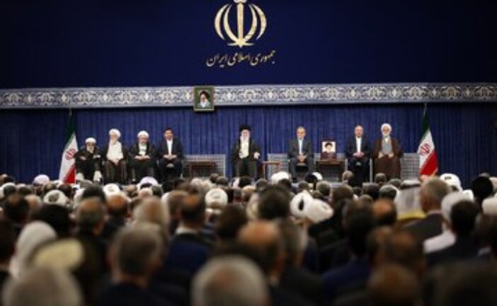 رهبر انقلاب حکم ریاست جمهوری مسعود پزشکیان را تنفیذ کردند