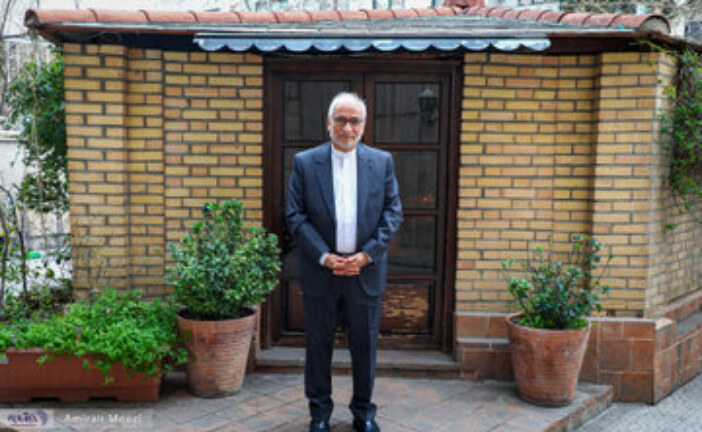 مرعشی: معاون اول نمی شوم /ایران و آمریکا فعلا مذاکره نمی‌کنند زیرا…/احتمالا فیلترینگ رفع و گشت ارشاد حذف می شود /دولتِ مونتاژی دولت خوبی نیست