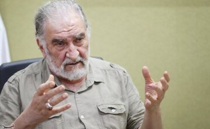 مهدی کلهر: حکومتِ عاقل، آقازاده‌ها را زیر نظر دارد /هرگز نباید آقازادگان را کنار مسئولان بلندپایه نشاند /امکانات آقازاده‌ها ظلم مجسم است