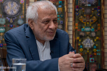 بادامچیان: پزشکیان تغییر کرده است /اصلا سعید جلیلی را لیدر نمی دانم /حصر تمام شده اما…/خاتمی هیچ جایگاه والایی بین مردم ندارد