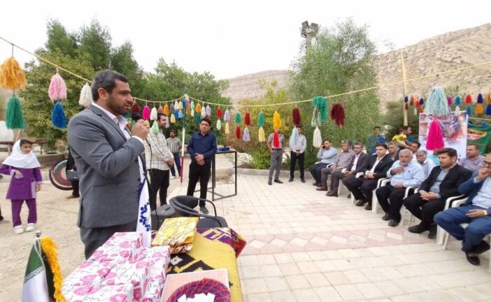 جشنواره پخت نان محلی در دشتستان برگزار شد