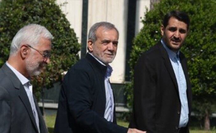 جوانترین و پیرترین استاندار دولت پزشکیان /بازگشت یارانِ روحانی به وزارت کشور /مدیران عرب و اهل سنت حکم استانداری گرفتند +جدول