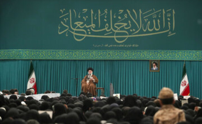 رهبر انقلاب: رژیم صهیونیستی دچار خطای محاسباتی شده، باید قدرت ملت ایران به اینها فهمانده شود