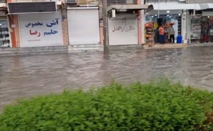 فیلم / آبگرفتگی معابر در بوشهر بعد از نخستین بارش پاییزی