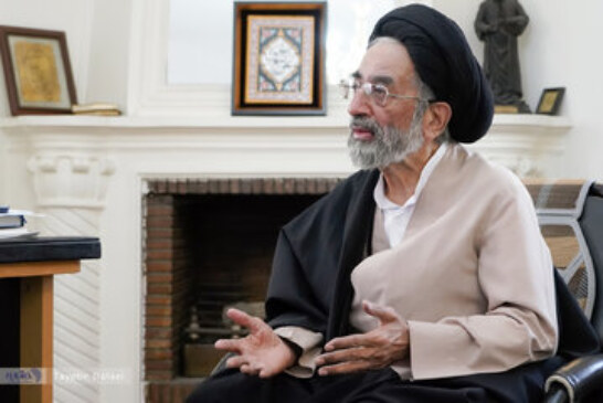 موسوی لاری: تندروهای داخلی روی ریل براندازان خارجی حرکت می کنند /نفوذی ها در طرح ایده ساخت بمب اتم بی تاثیر نیستند