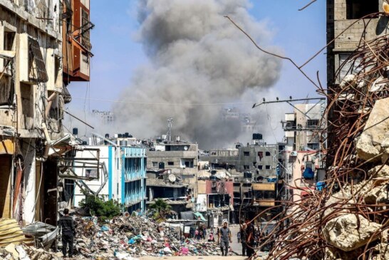 کارکنان کمیته امداد بوشهر حقوق یک روز خود را تقدیم مردم مطلوم غزه و لبنان کردند