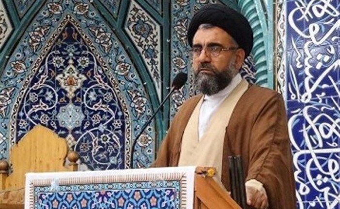 خطیب جمعه بوشهر:۱۳ آبان نماد استواری ملت ایران در برابر استکبار است