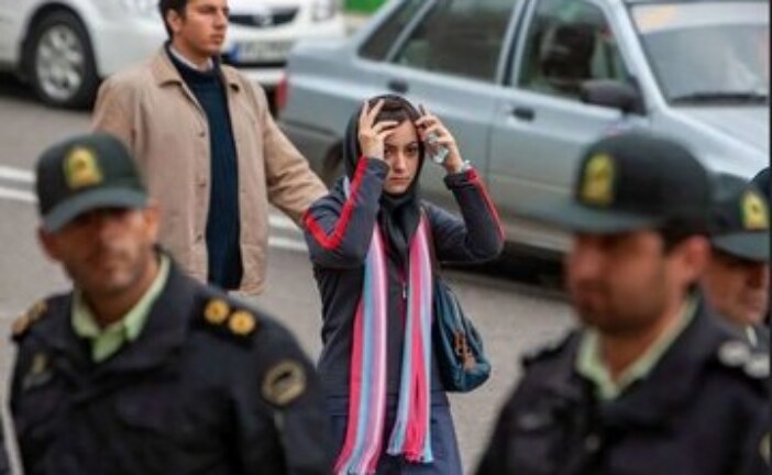 صباغیان: بی حجابی اعتراض به شرایط اقتصادی است / نیک بین: مردم قانون عفاف و حجاب را می پذیرد، دولت هم باید اجرا کند