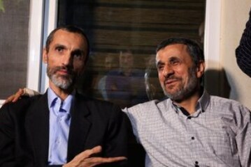 افشای منبع مالی «مدرسه احمدی نژاد» از زبان عبدالرضا داوری/ احمدی نژاد در حال تربیت نیرو و گفتمان سازی در مدرسه مدیریت ایرانی است!