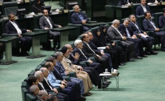 پشت صحنه استیضاحِ زودهنگام وزرا چه کسانی هستند؟/ بروجردی: مجلس اول به دولت کمک کند بعد استیضاح/ عثمانی: استیضاح وزرا عقلانی نیست