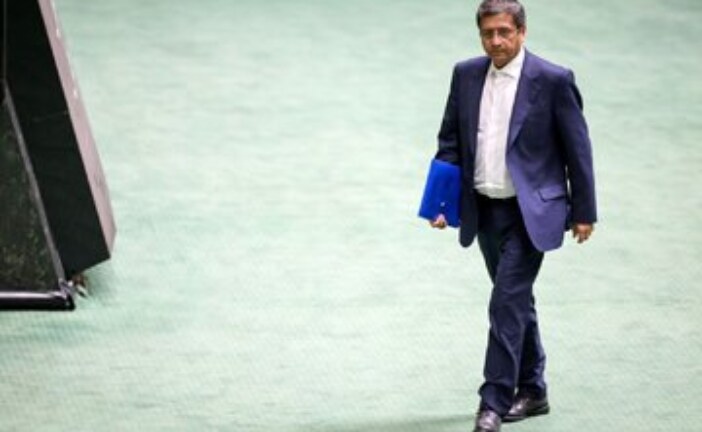 پشت پرده استیضاح زودهنگام وزیر اقتصاد از نگاه ۳ نماینده/ فشار به نمایندگان برای تغییر نظرشان/ لابی های دولت فعال شده است؟