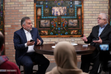 FATF در «کافه خبر»/ جعفرزاده: خدا لعنت کند کسی که ۸۵ میلیون ایرانی را قربانی کرد/ عباس زاده: کاسبان تحریم را نشانم دهید، یقه آنها را بگیرم