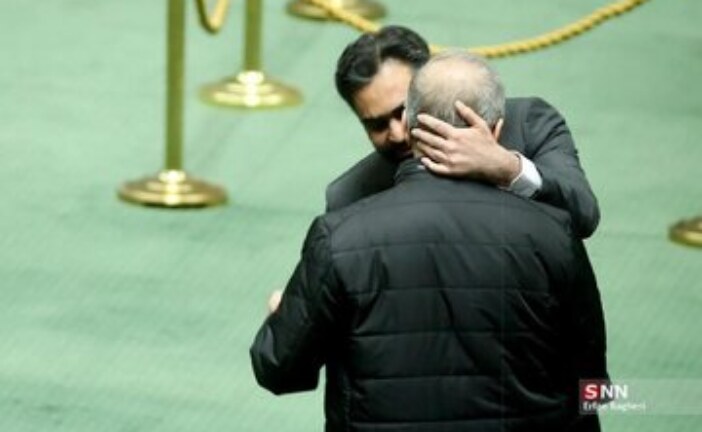 اشتباه بزرگ پزشکیان به روایت محمد سلامتی/ رئیس جمهور باید خودش را از این وضعیت نجات دهد/ افراطیون دنبال حل و فصل مسائل نیستند