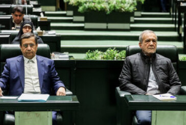 همتی از دولت رفت، وفاق باخت/ انتقام گیری حامیان قانون حجاب و برکناری ظریف از دولت پزشکیان