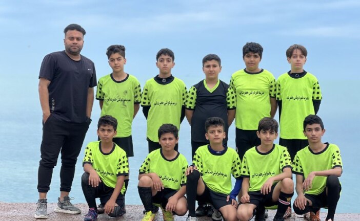 مدرسه ابتدایی حضرت امیرنایب قهرمان مسابقات بین مدارس استان بوشهر شد