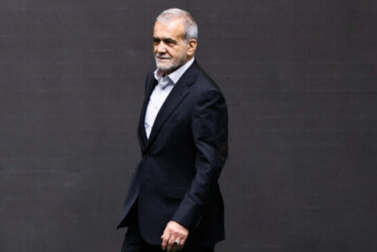 پورمختار: ممکن است برخی از یاران پزشکیان اکنون به مخالفان او تبدیل شدند/ اکرمی: حمایت مردم از رهبری هم دقیقاً به دلیل درایت و کیاست ایشان است