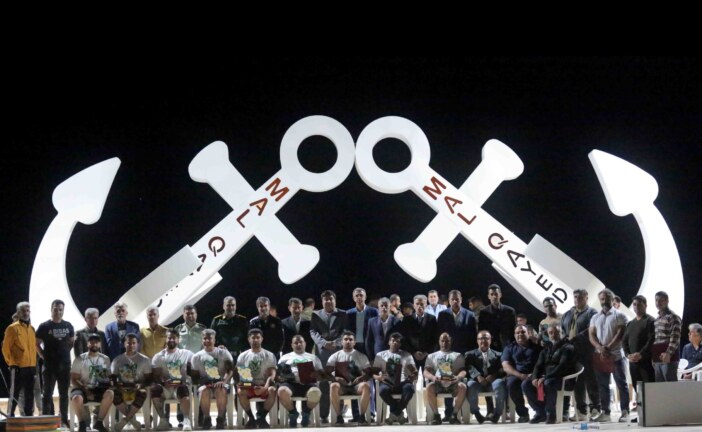 قوی‌ترین مردان گناوه – در ساحل مال‌قائد قوی‌ترین مرد شناخته شد