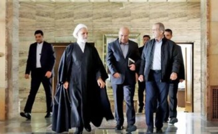 نگاهی به شورای عالی دفاع در جنگ ۸ ساله و شورای دفاع پس از جنگ ۱۲ روزه؛ ساختار مشابه شکل می‌گیرد؟/ موازی کاری یا نهادی ذیل شعام؟