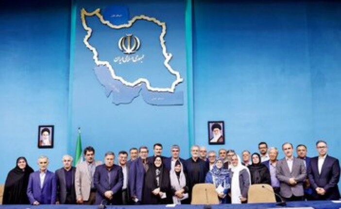 نگاهی به مخالفان و موافقان جبهه اصلاحات/ پاس گلی که اصلاح طلبان به رقبای خود دادند