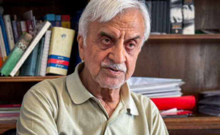 هاشمی‌طبا:حرف‌های علی‌آبادی را نمی‌فهمم! حتی خودرو برقی‌اش هم برقی نبود/مدیریت کشور از زمان احمدی نژاد شلخته شد