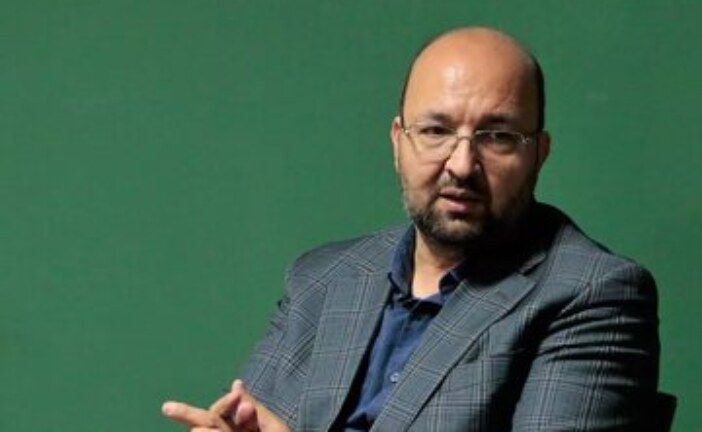 جوادامام: دولت برخلاف شعار «تسلیم امر کارشناسی بودن» عمل می‌کند/ صرف استعفا شخصی همچون عارف نه مسئولیت را از دوش دولت برمی‌دارد و نه از دوش خود ایشان!