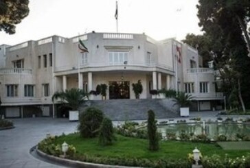 حاشیه جلسه هیات دولت پزشکیان و وزرا؛  انصاری: مگر قرار بود FATF بپیوندیم؟/ زاکانی: برنامه‌ام فعلاً کار کردن است/ ماجرای فرماندهی قالیباف در جنگ ۱۲ روز